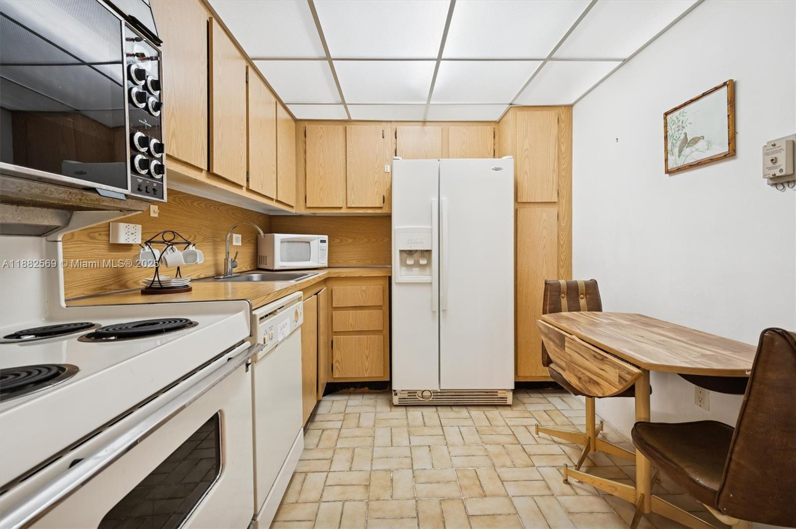 WATERVIEW CONDO - Residential
