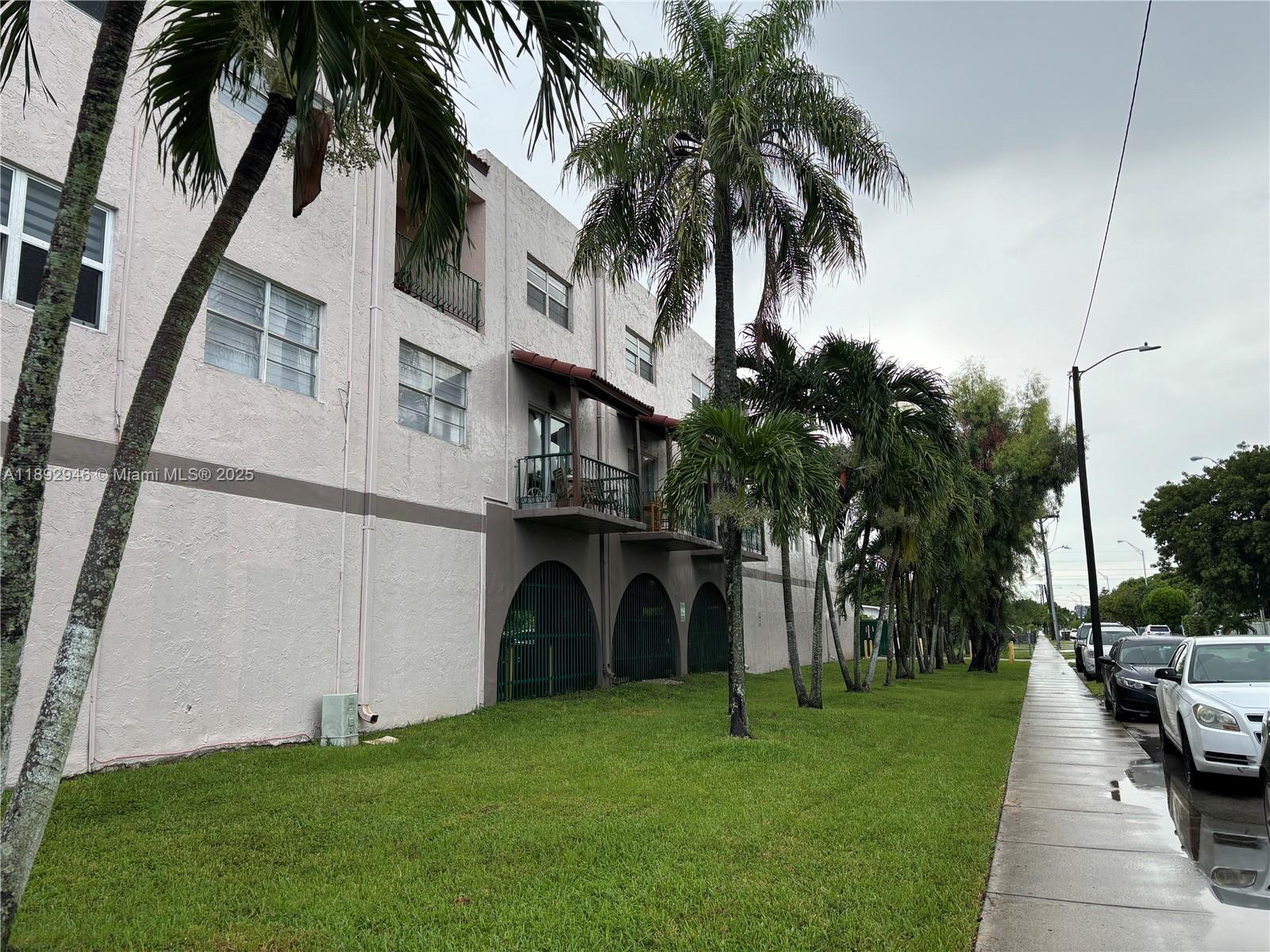 WESTLAND GARDENS CLUB CON - Residential