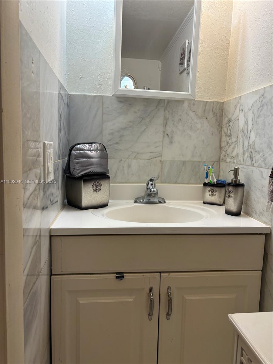 WESTLAND GARDENS CLUB CON - Residential