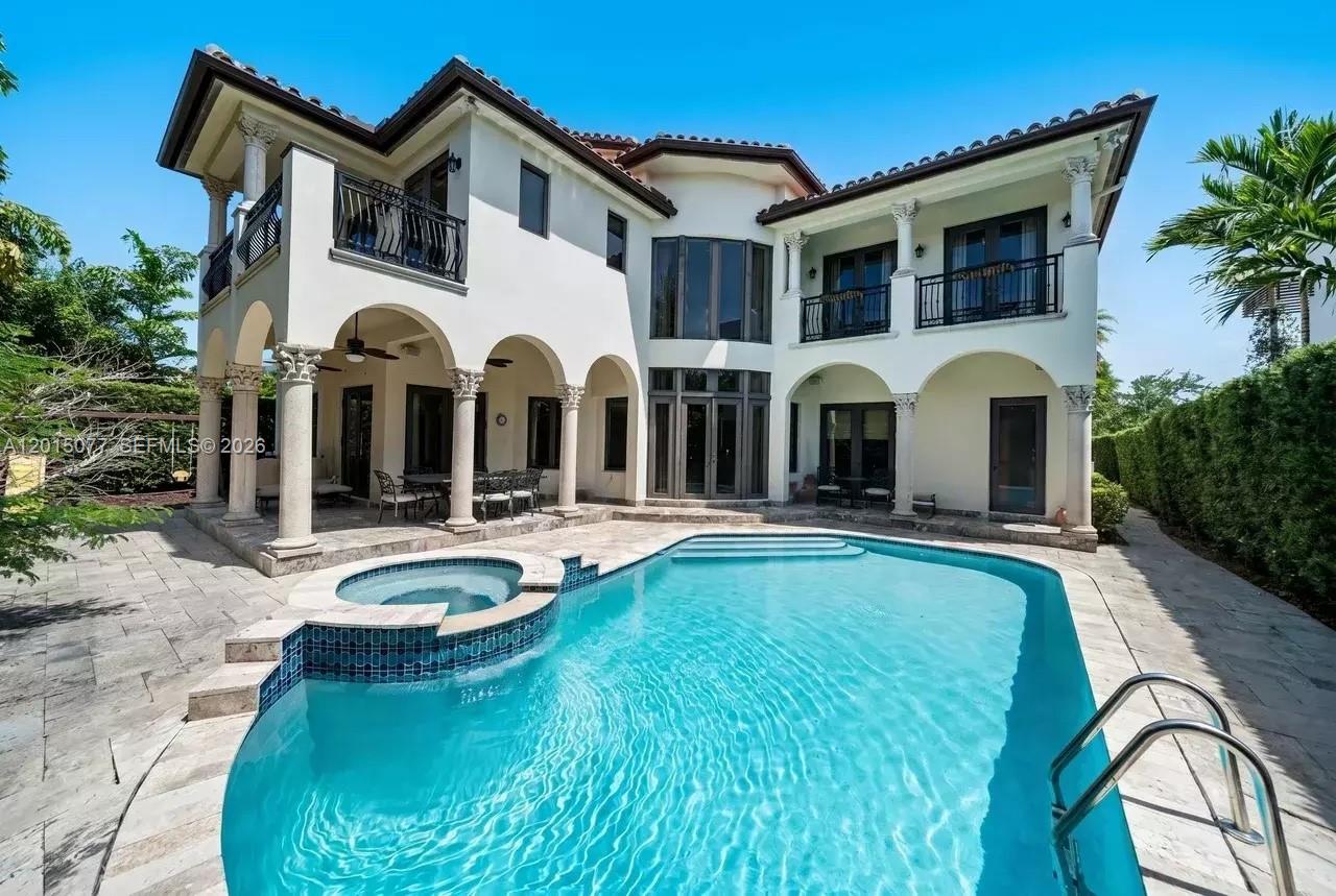 BAY HARBOR ISLAND - Residential