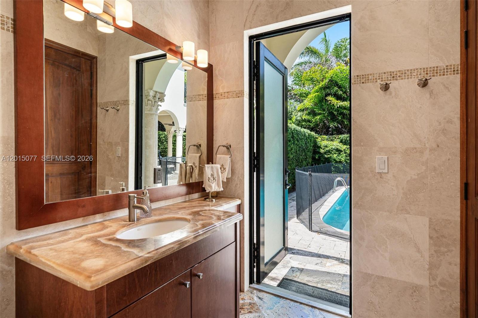 BAY HARBOR ISLAND - Residential