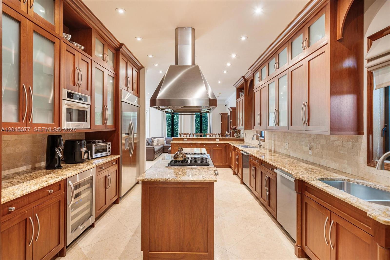 BAY HARBOR ISLAND - Residential