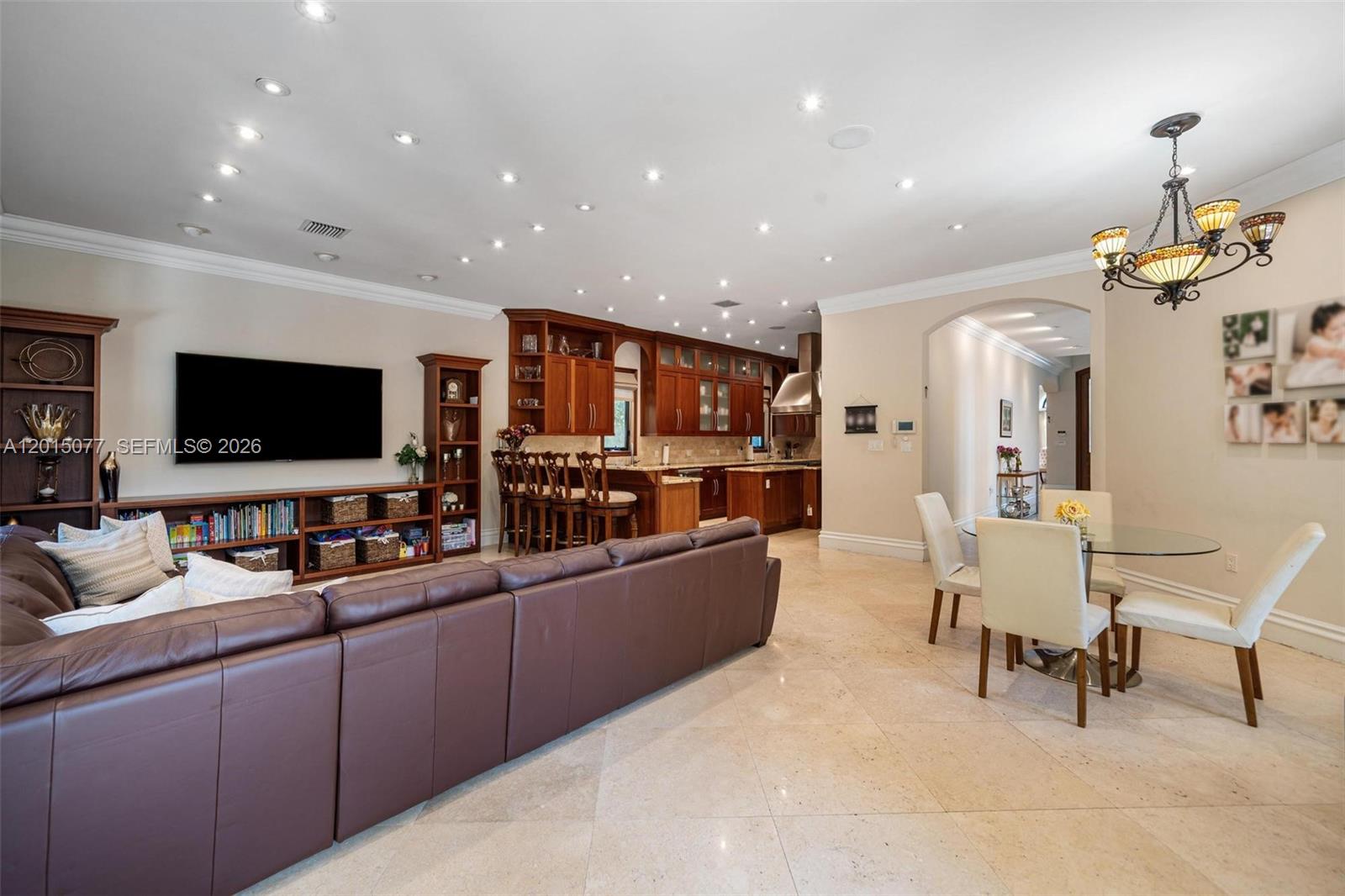 BAY HARBOR ISLAND - Residential