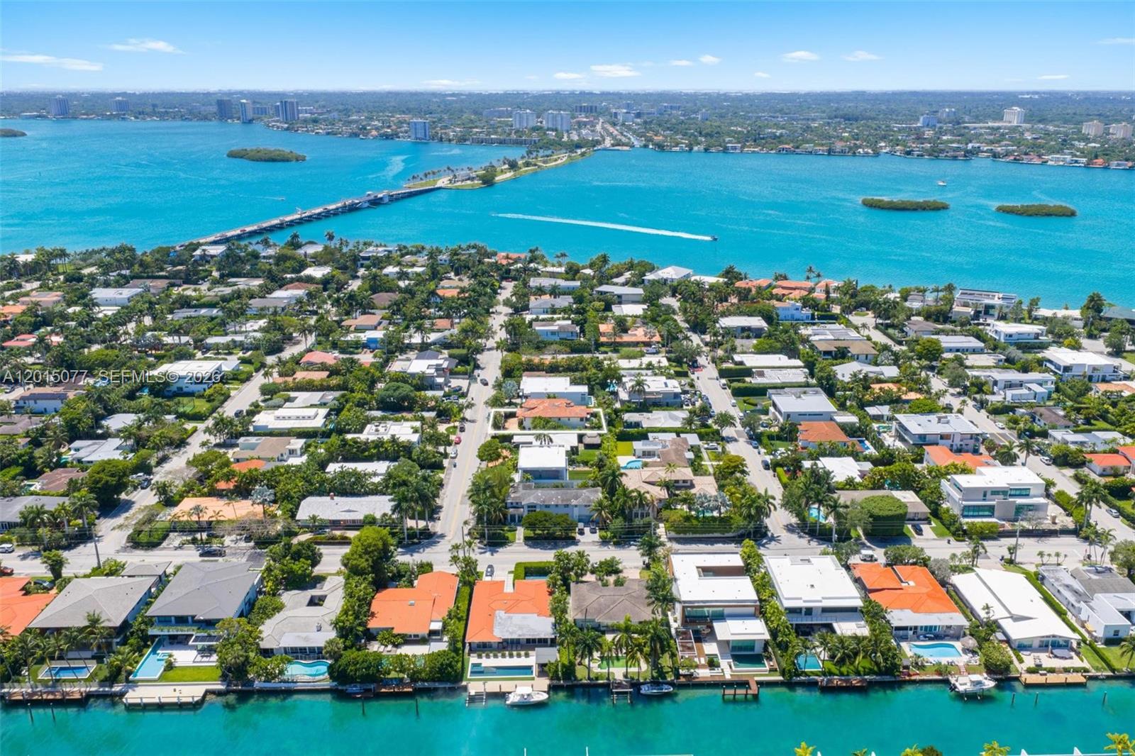 BAY HARBOR ISLAND - Residential