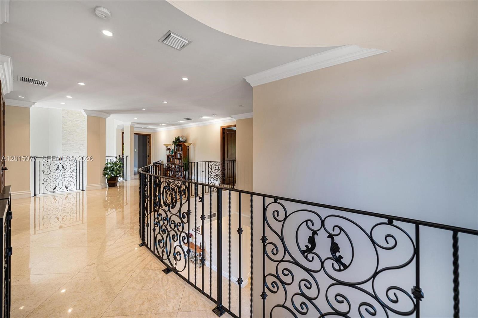 BAY HARBOR ISLAND - Residential