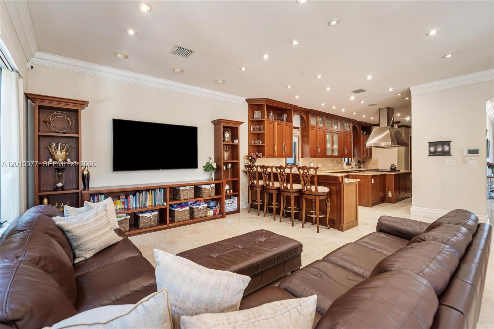 BAY HARBOR ISLAND - Residential