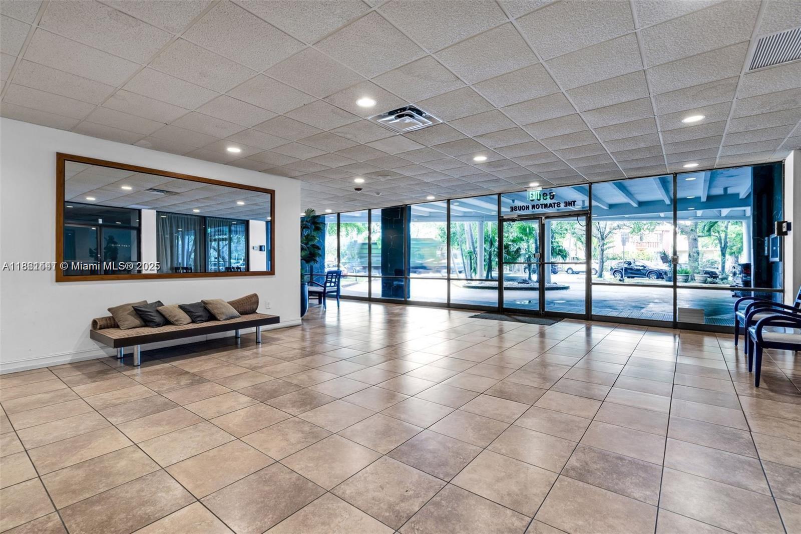 STANTON HOUSE CONDO - Residential