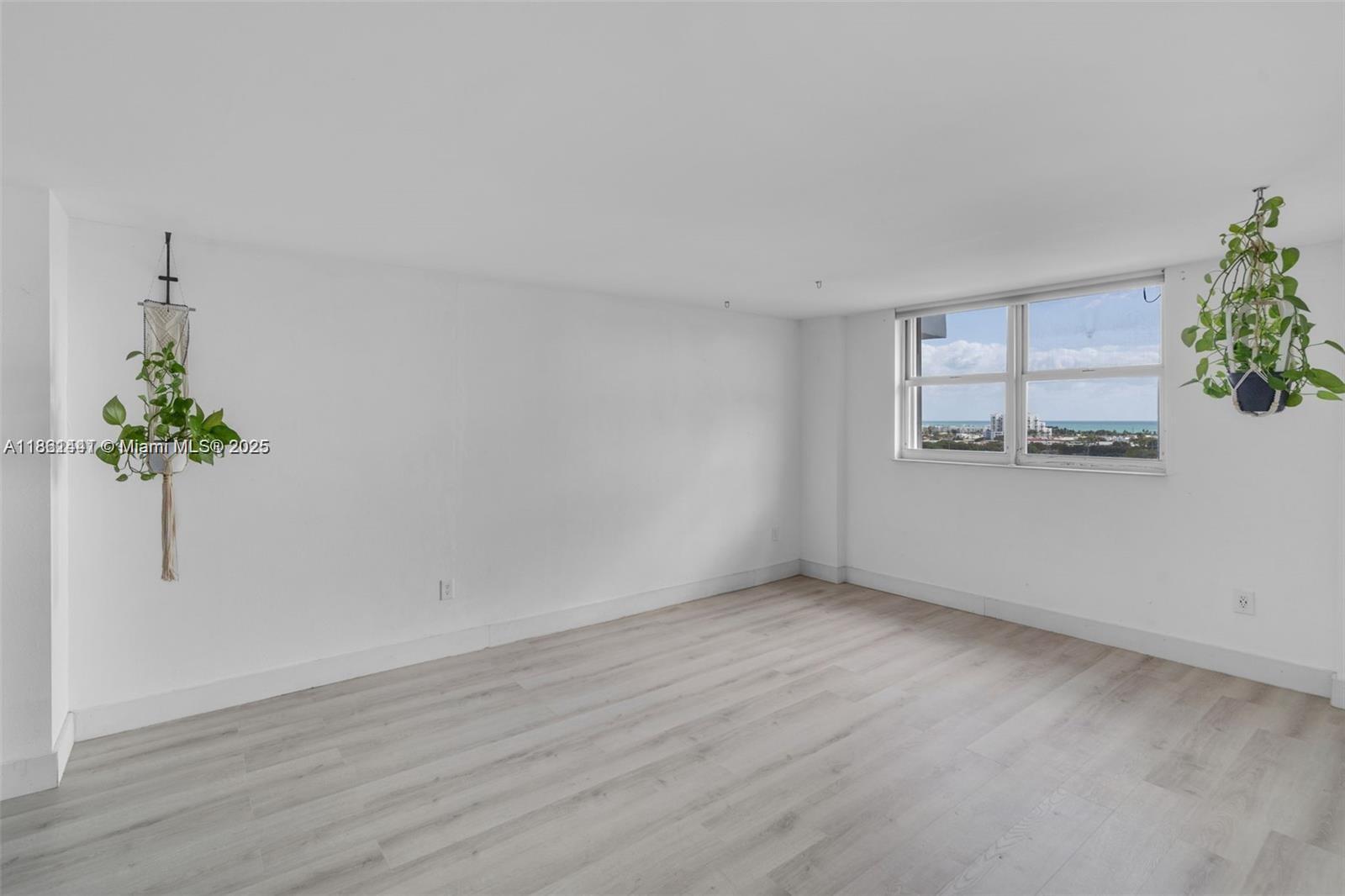 STANTON HOUSE CONDO - Residential