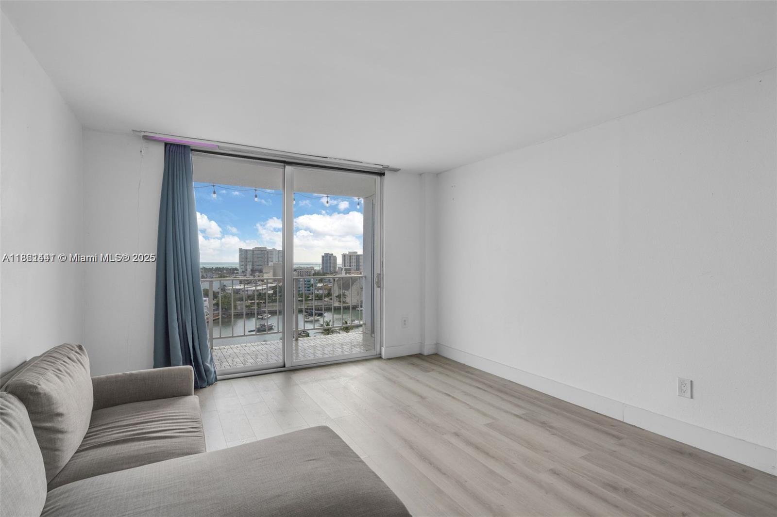 STANTON HOUSE CONDO - Residential