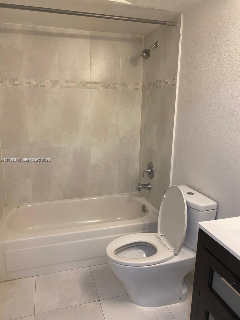 SAILBOAT POINTE CONDO - Residential Lease