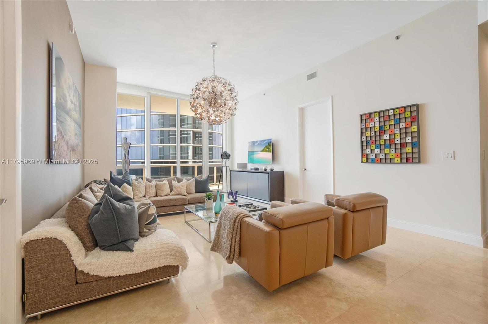 15811 Collins Ave 3507