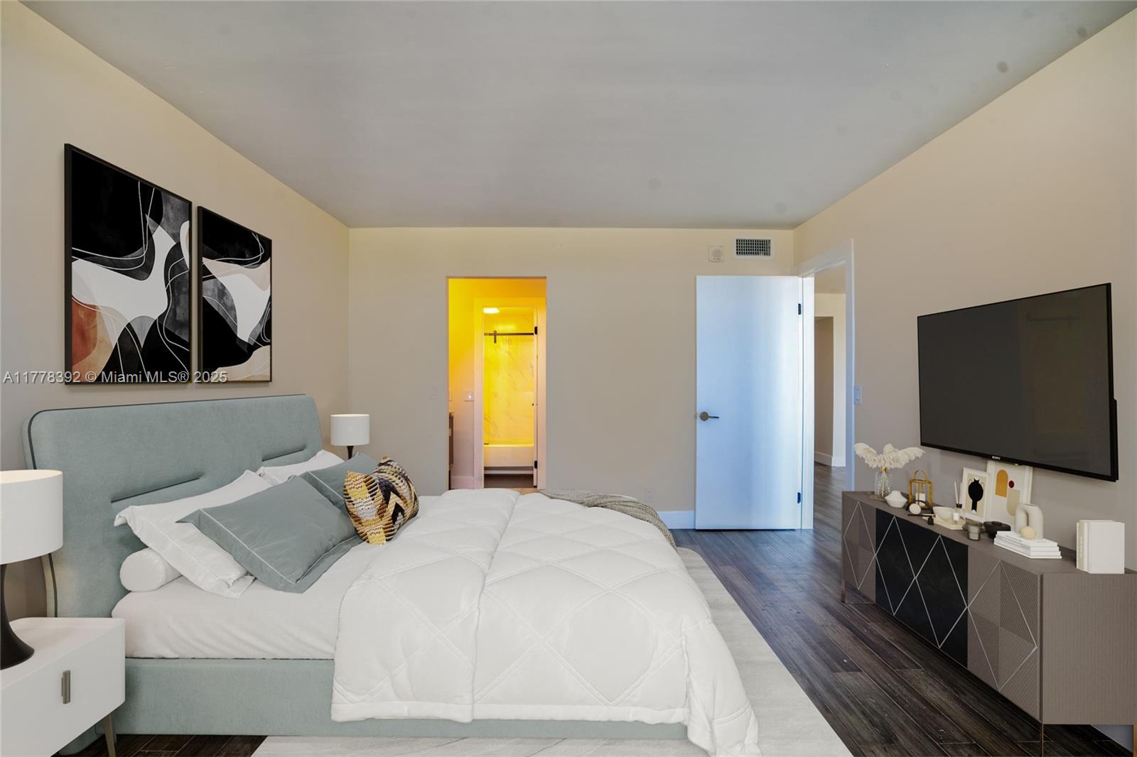 MARINERS WAY CONDO - Residential
