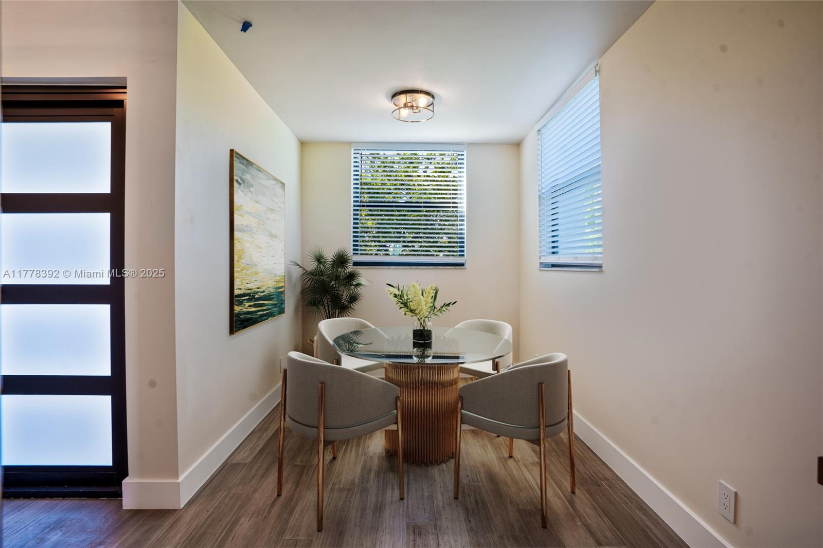 MARINERS WAY CONDO - Residential