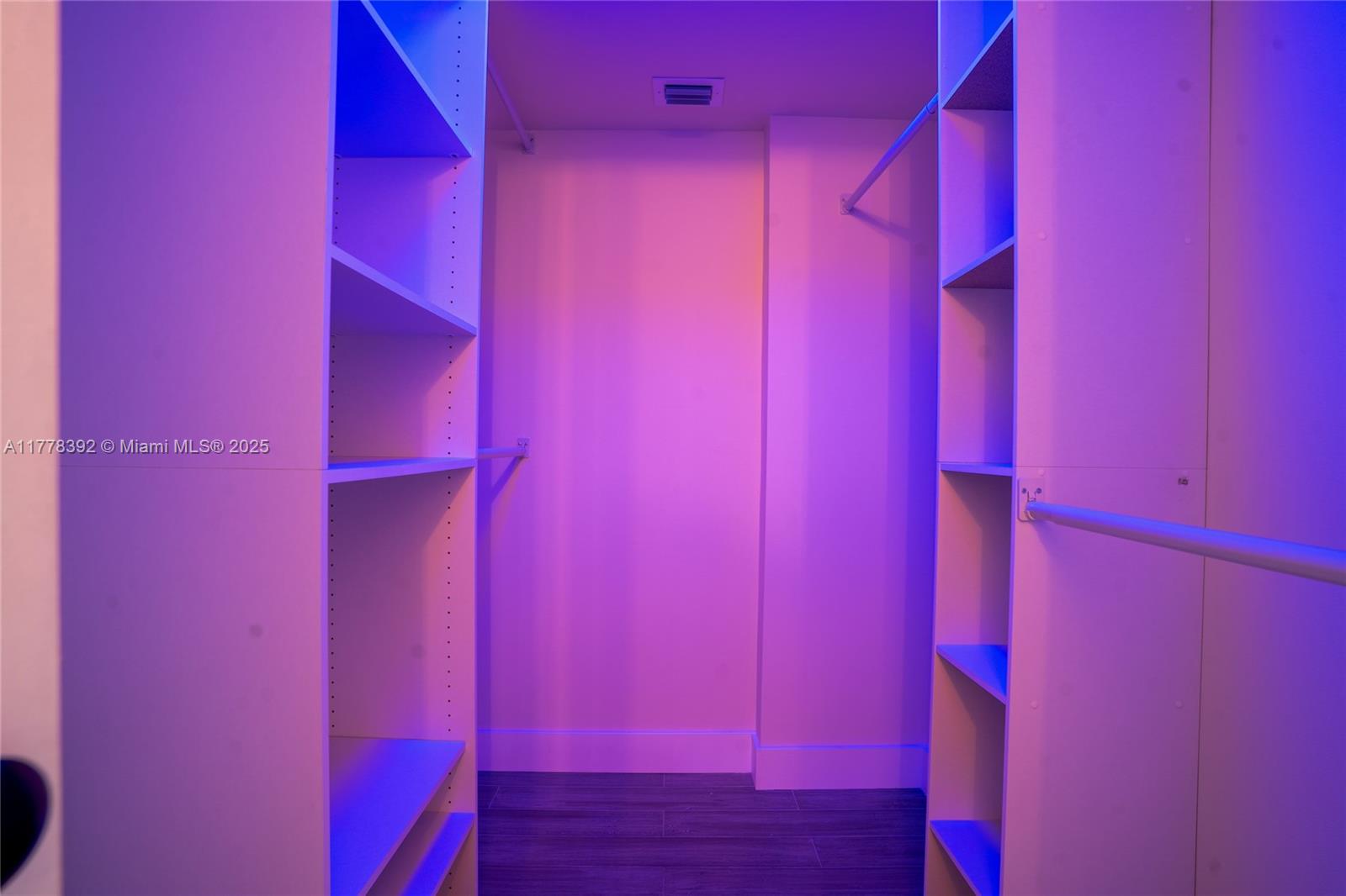MARINERS WAY CONDO - Residential