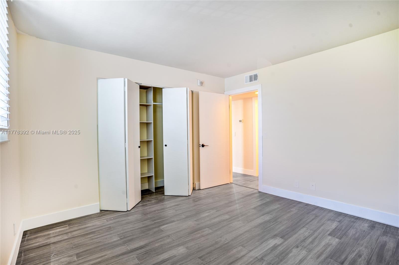 MARINERS WAY CONDO - Residential