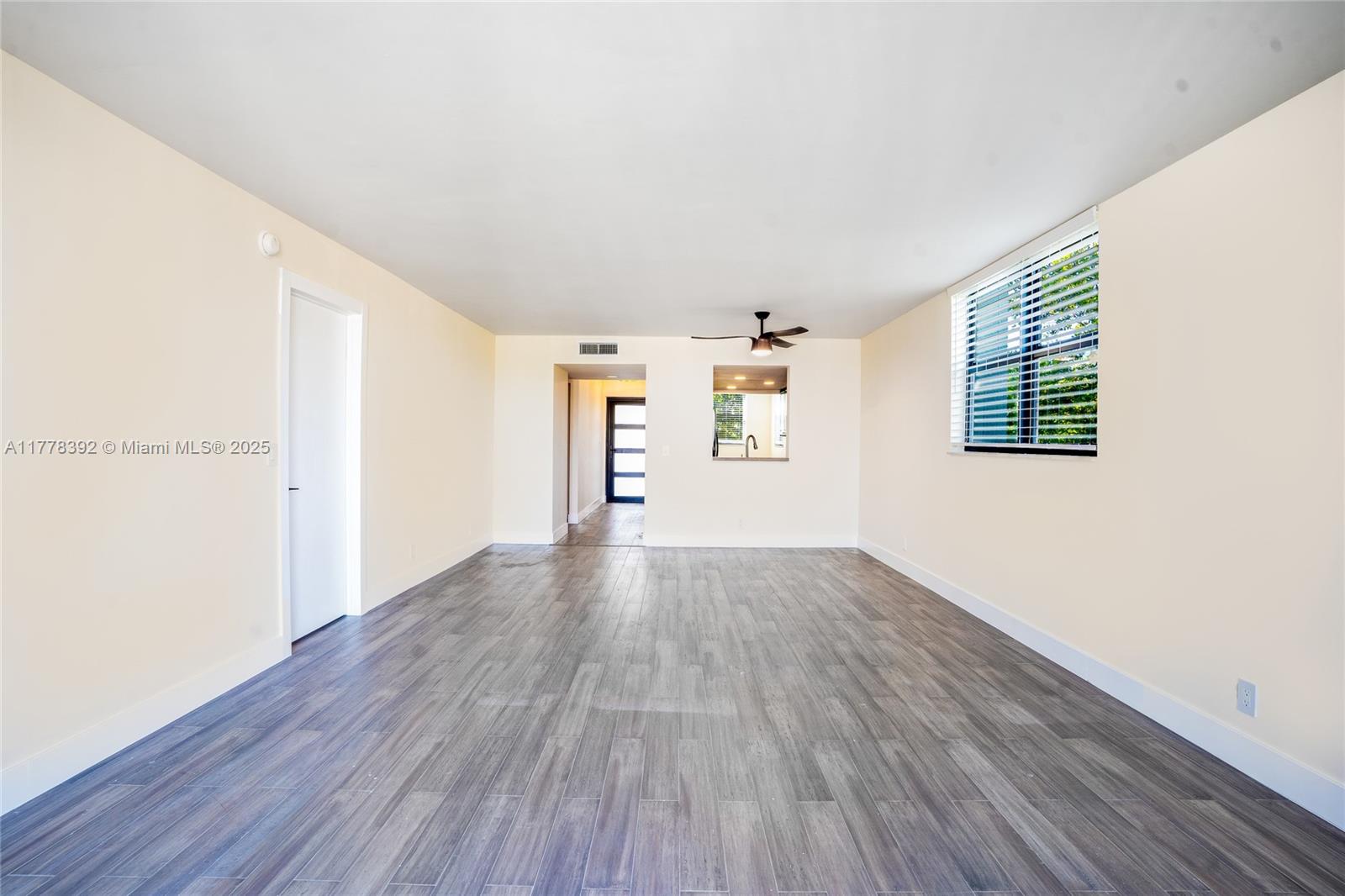 MARINERS WAY CONDO - Residential