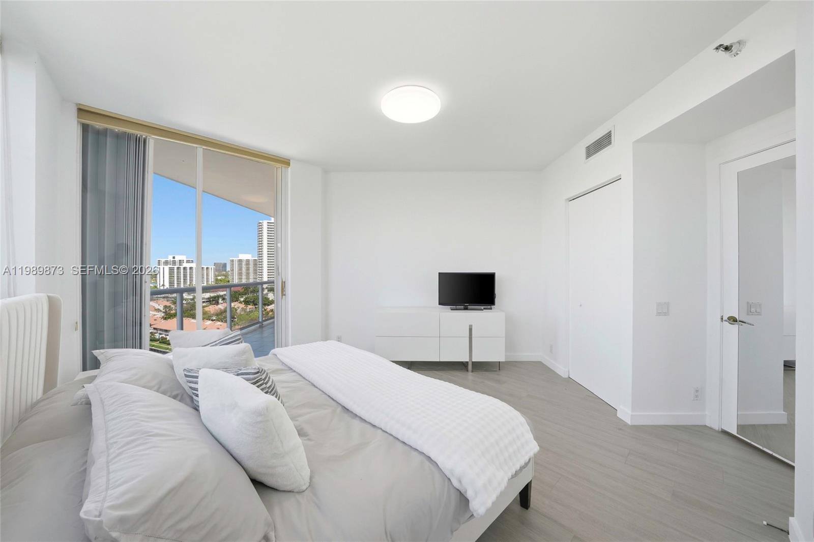 ONE ISLAND PLACE CONDO 1 - Residential