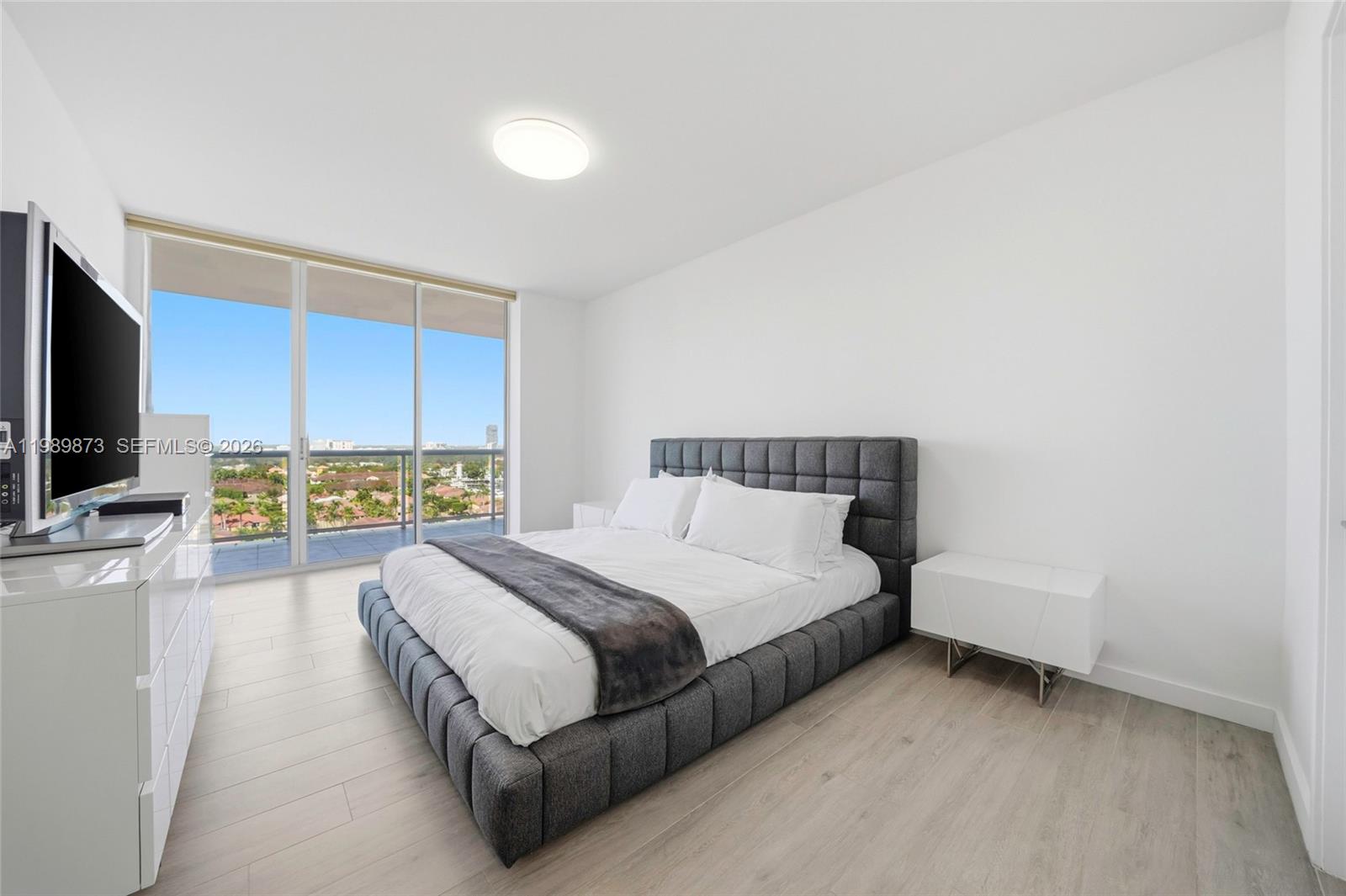 ONE ISLAND PLACE CONDO 1 - Residential