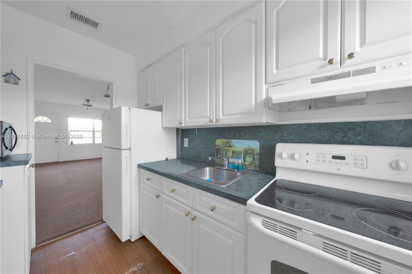 CORAL GARDENS CONDO BLDG - Residential