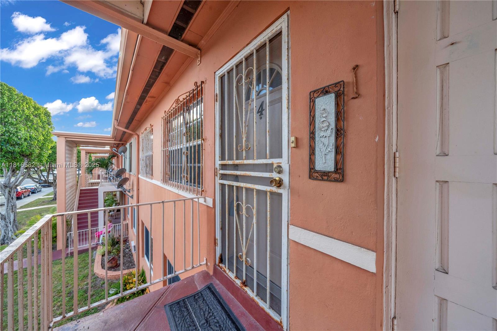 CORAL GARDENS CONDO BLDG - Residential