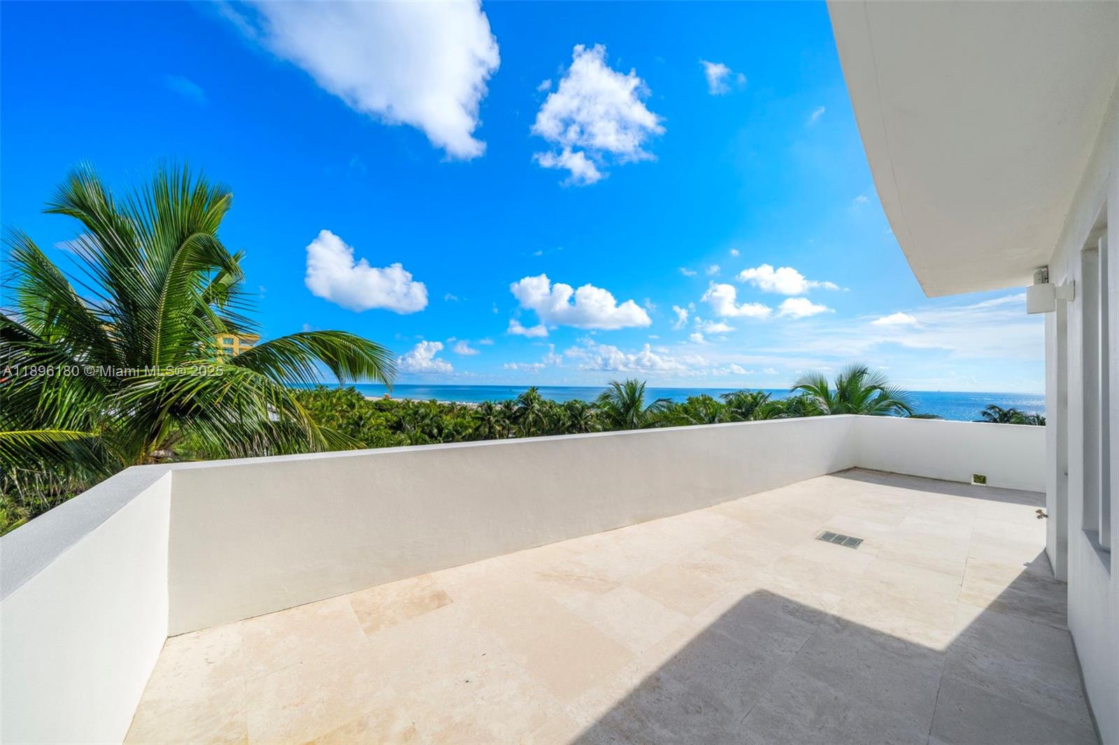 CONTINUUM ON SOUTH BEACH - Residential