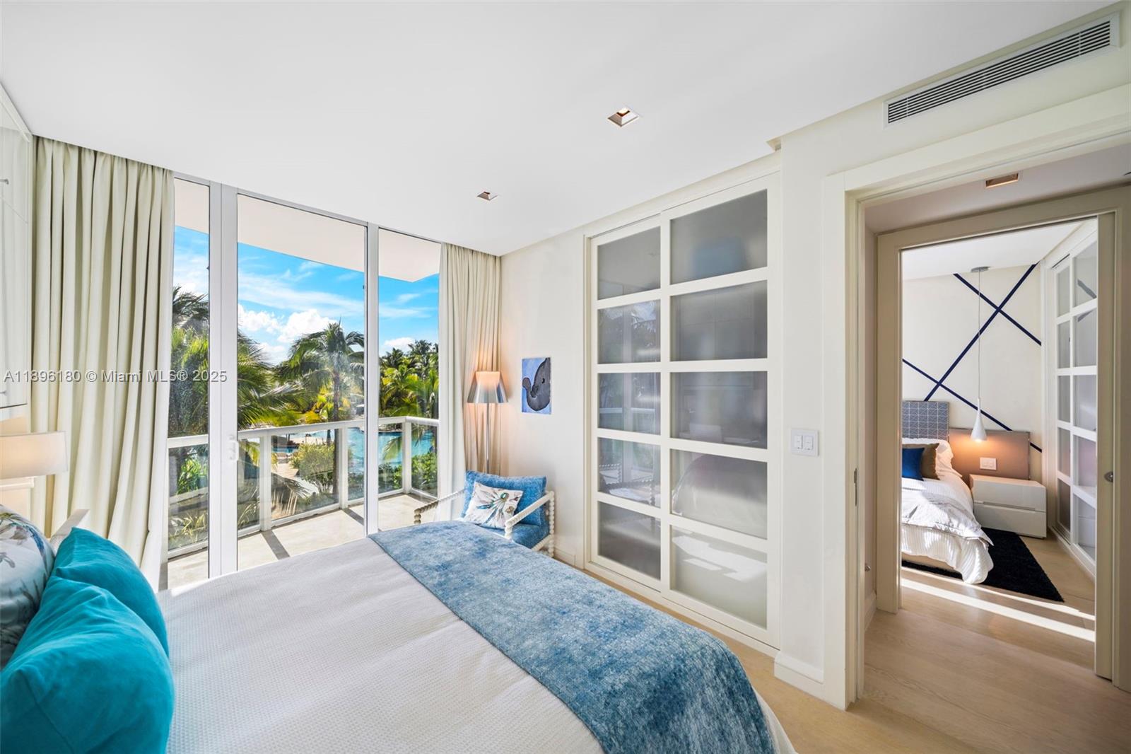 CONTINUUM ON SOUTH BEACH - Residential