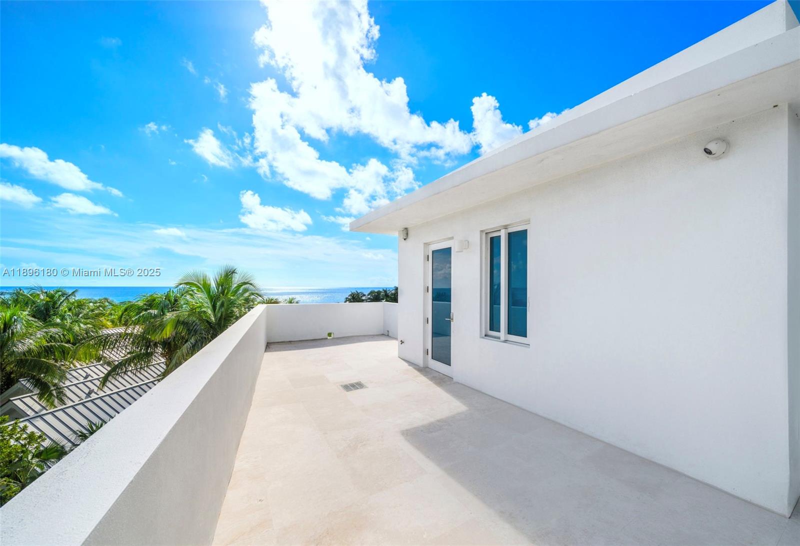 CONTINUUM ON SOUTH BEACH - Residential