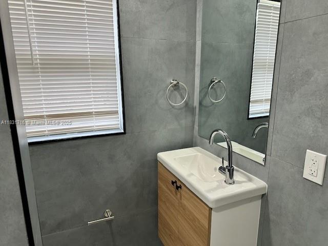 HIGHLAND SQUARE - Residential