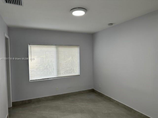 HIGHLAND SQUARE - Residential