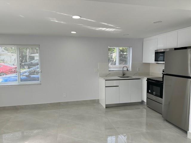 HIGHLAND SQUARE - Residential