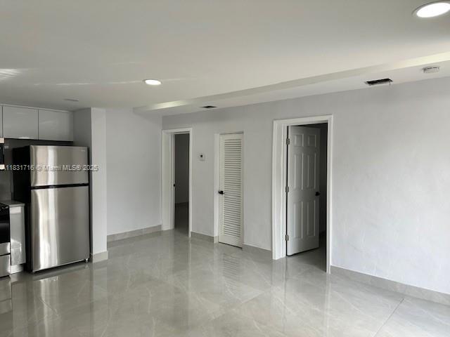 HIGHLAND SQUARE - Residential