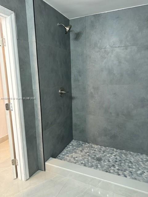 HIGHLAND SQUARE - Residential