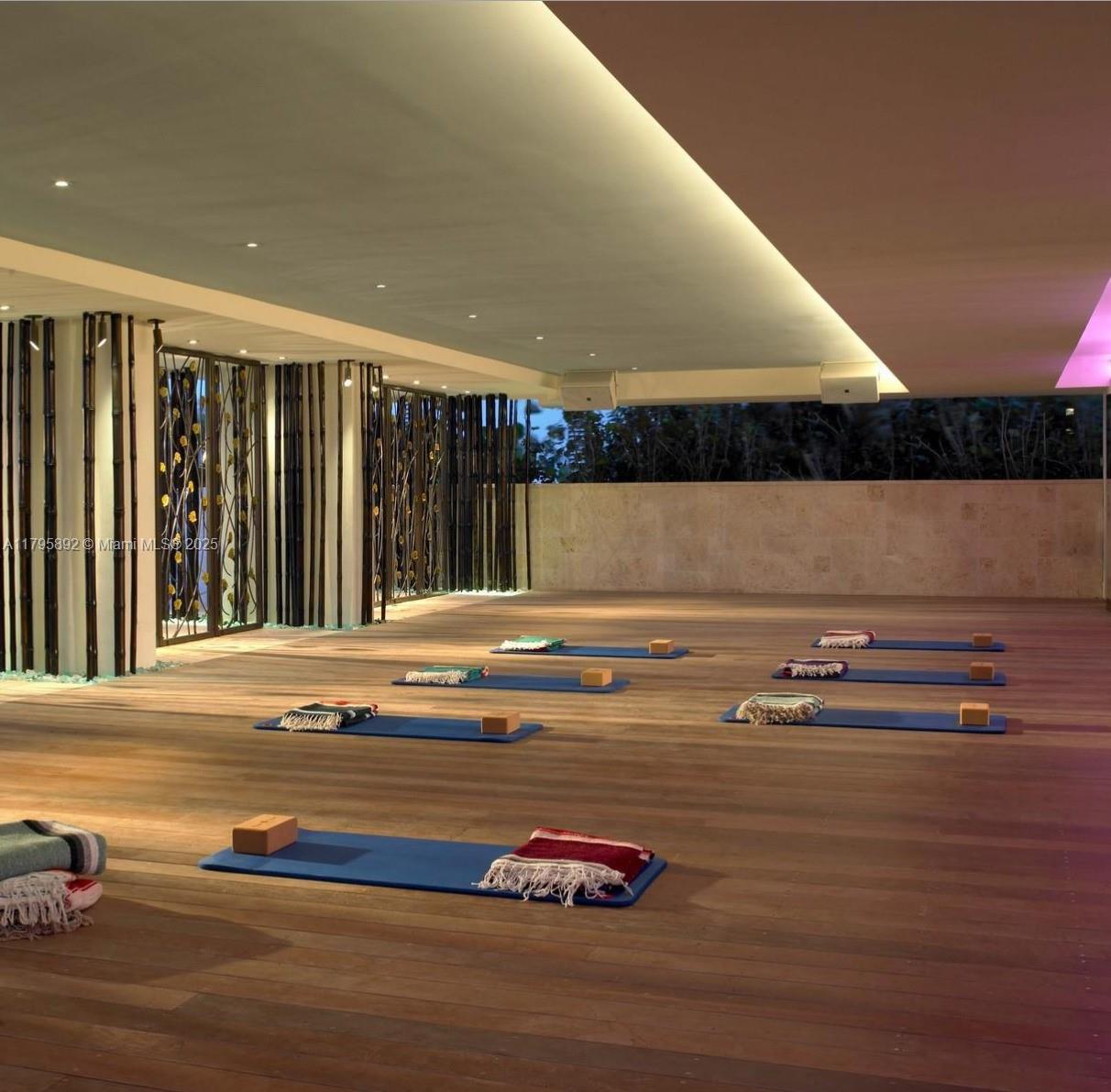 CENTRAL CARILLON BEACH CO - Residential