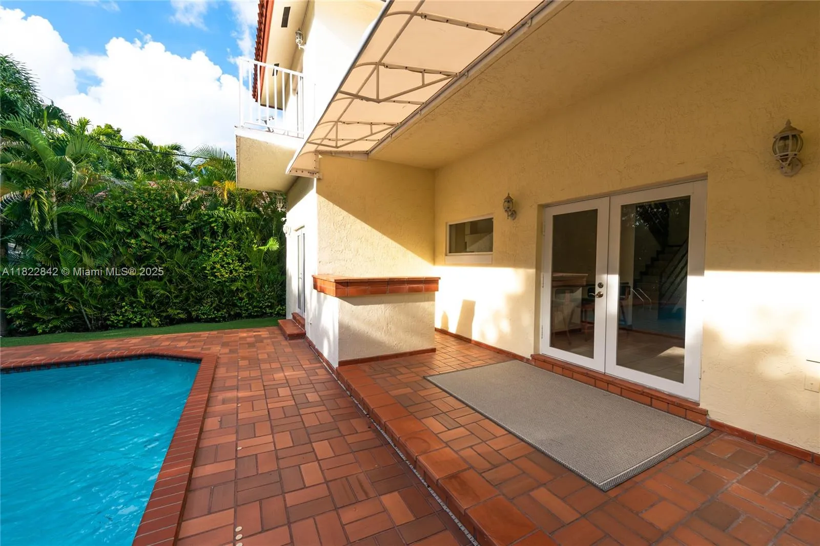 Coral Gables, Florida 33134, United States, 3 Bedrooms Bedrooms, ,3 BathroomsBathrooms,Residential,Active,152202