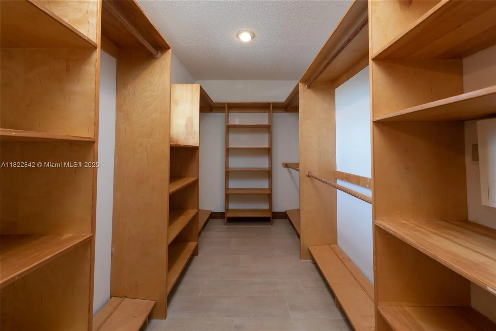 Coral Gables, Florida 33134, United States, 3 Bedrooms Bedrooms, ,3 BathroomsBathrooms,Residential,Active,152202