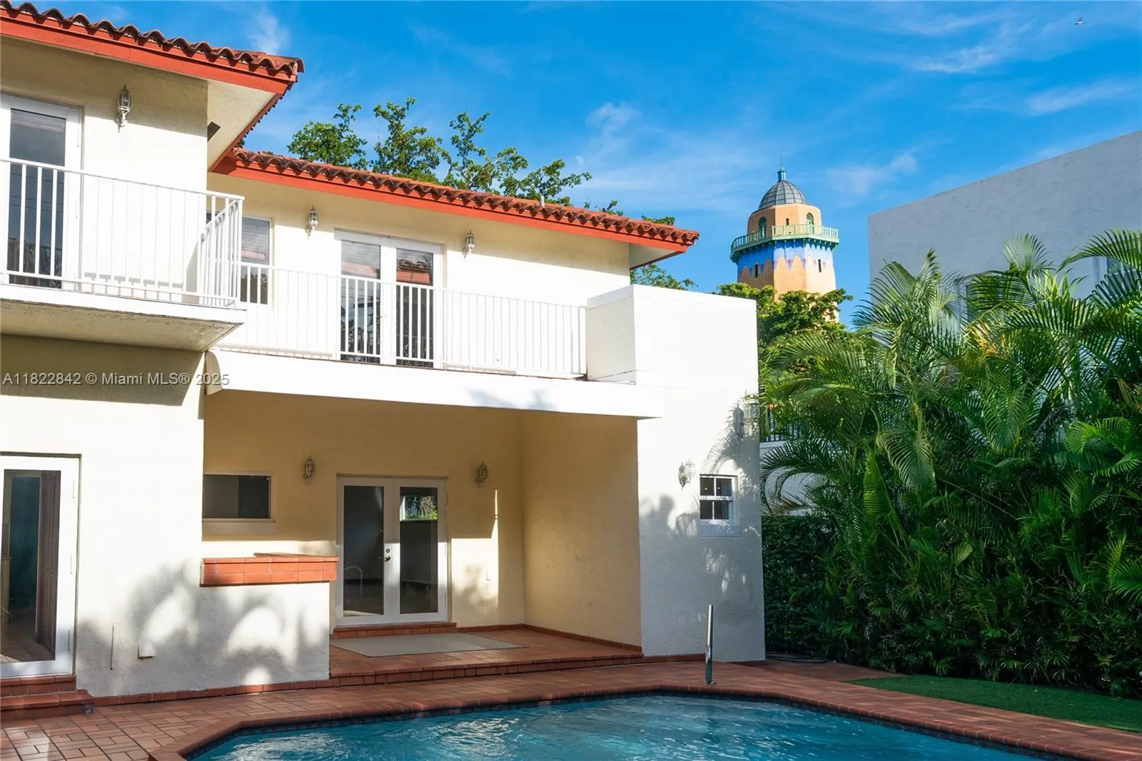 Coral Gables, Florida 33134, United States, 3 Bedrooms Bedrooms, ,3 BathroomsBathrooms,Residential,Active,152202