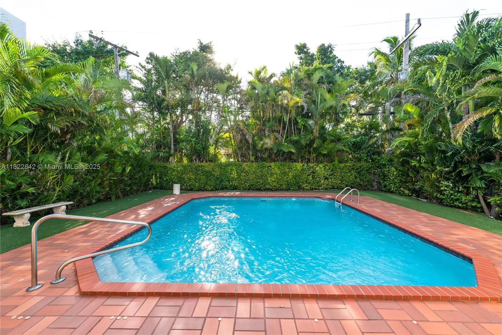 Coral Gables, Florida 33134, United States, 3 Bedrooms Bedrooms, ,3 BathroomsBathrooms,Residential,Active,152202