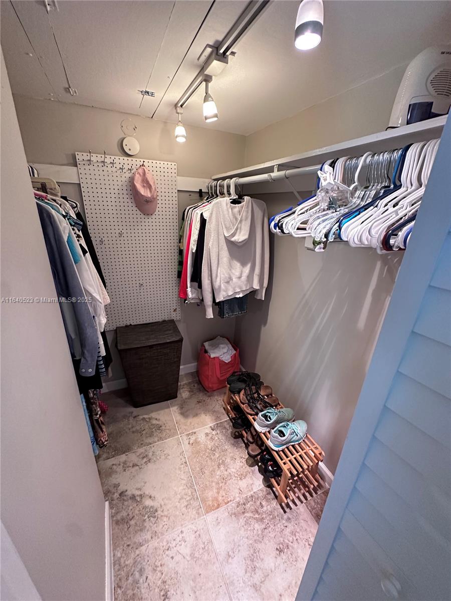 EMBARCADERO CONDO - Residential