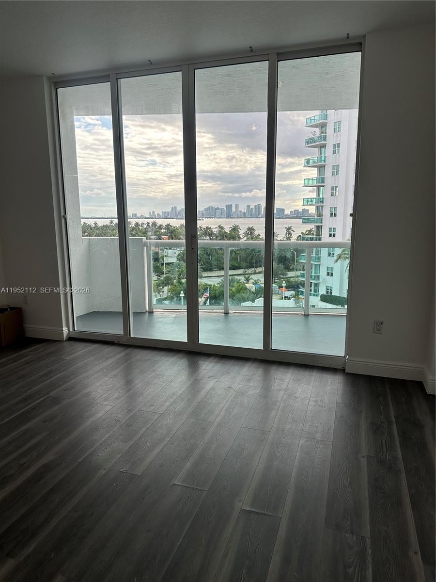 360 CONDO A - Residential