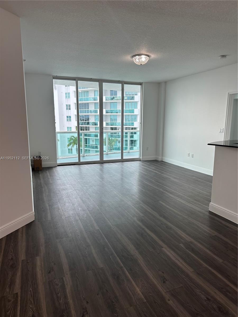 360 CONDO A - Residential