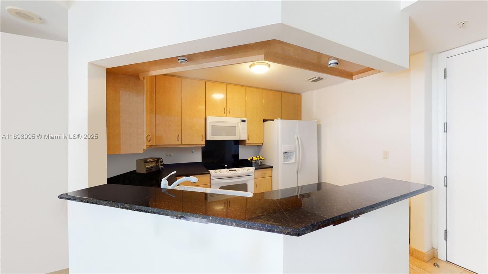 COURTS BRICKELL KEY CONDO - Residential Lease