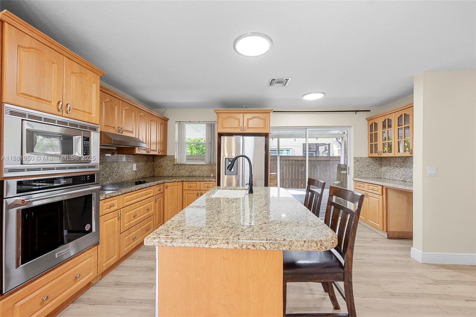 PEMBROKE LAKES SEC EIGHT - Residential