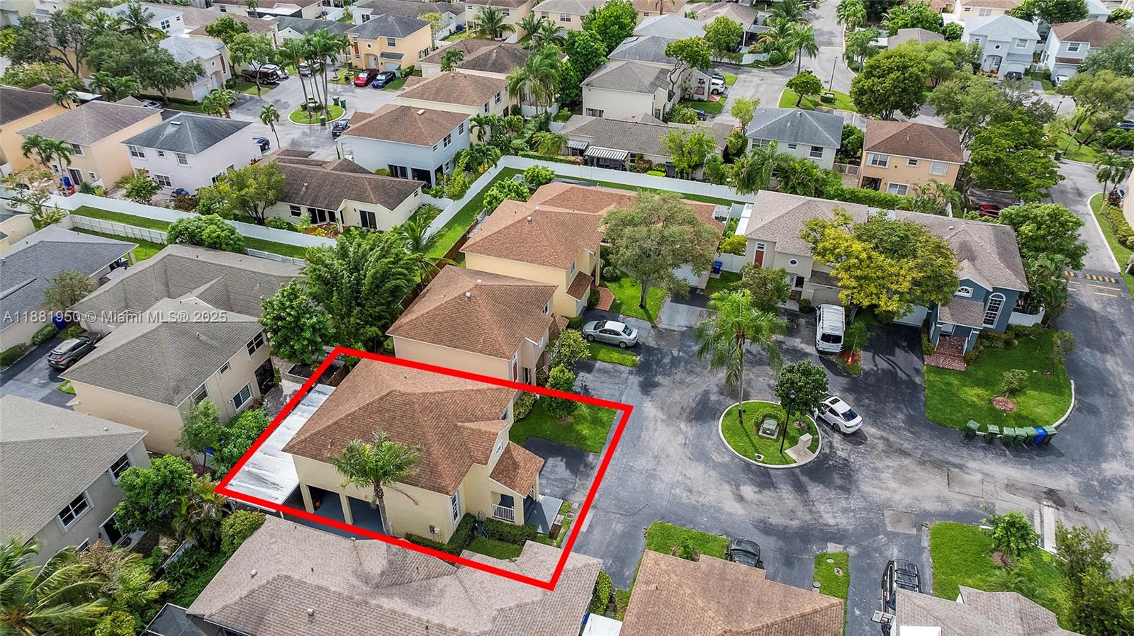 PEMBROKE LAKES SEC EIGHT - Residential