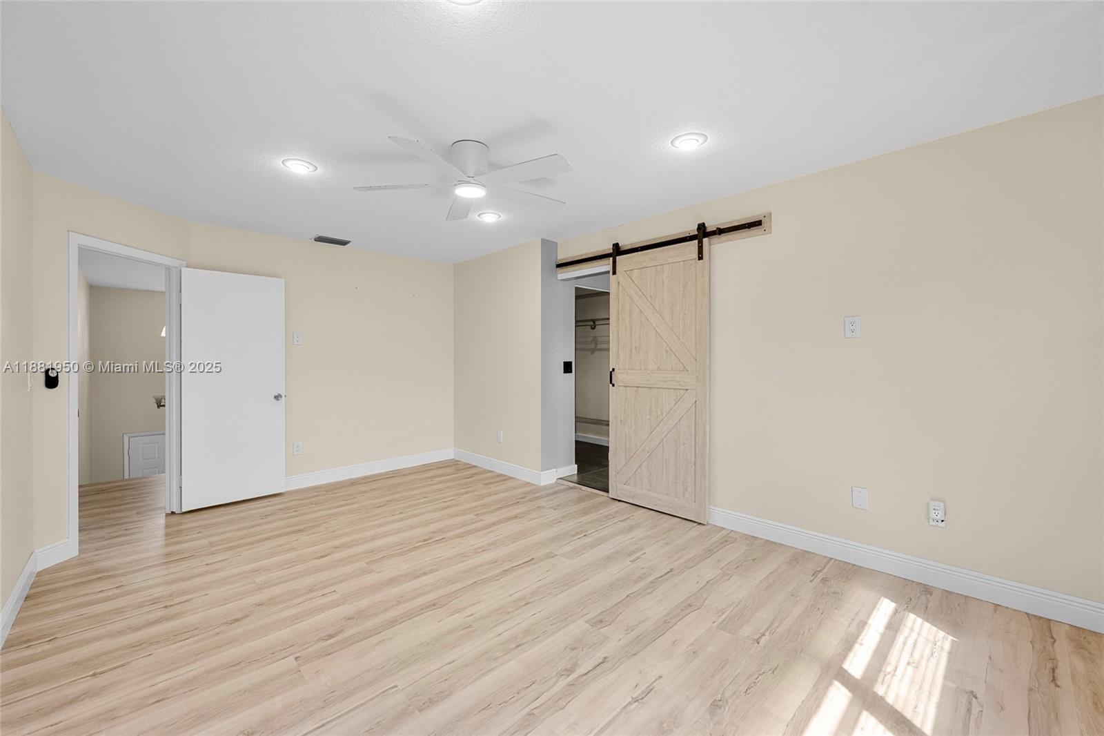 PEMBROKE LAKES SEC EIGHT - Residential