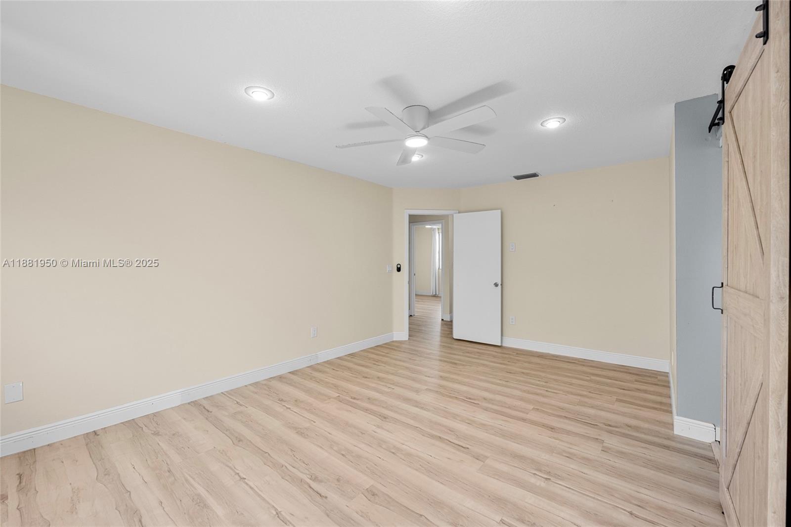 PEMBROKE LAKES SEC EIGHT - Residential