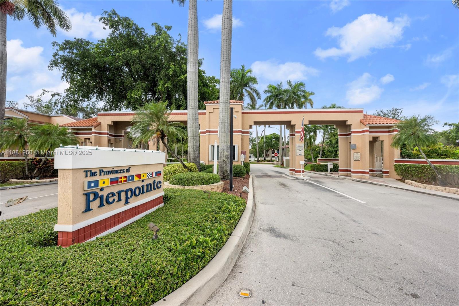 PEMBROKE LAKES SEC EIGHT - Residential