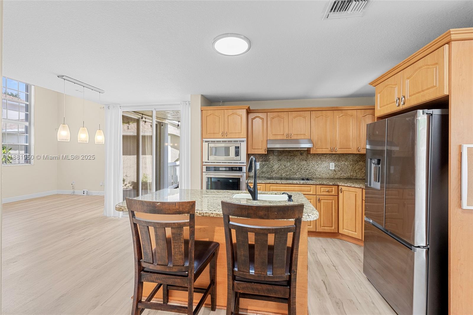 PEMBROKE LAKES SEC EIGHT - Residential