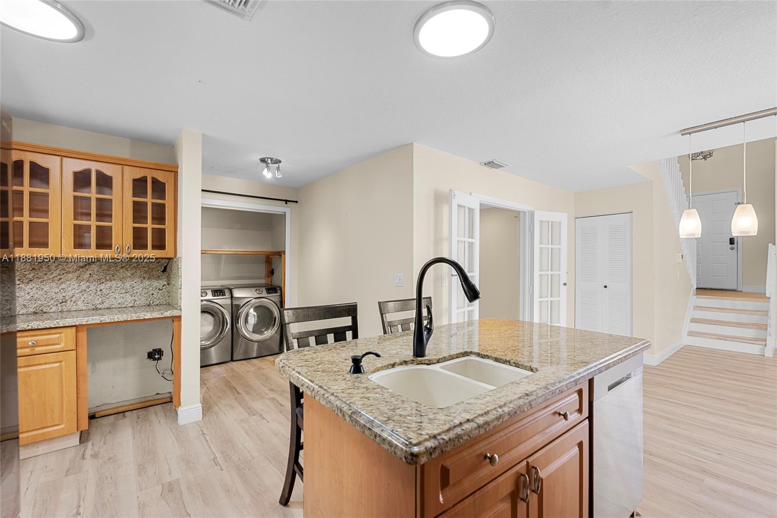 PEMBROKE LAKES SEC EIGHT - Residential