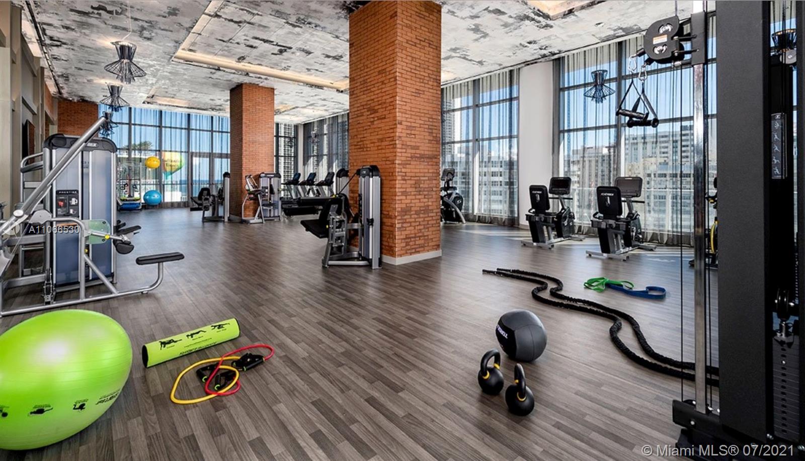 4010 SOUTH OCEAN CONDO HO - Residential Lease