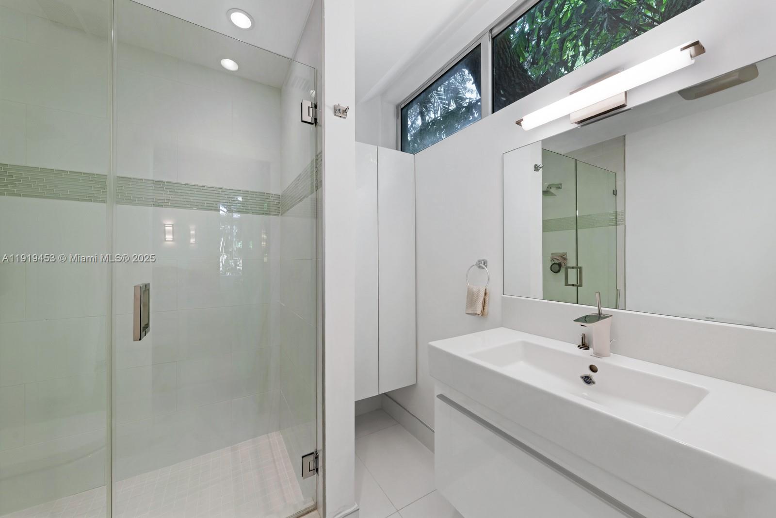 POMONA - Residential Lease